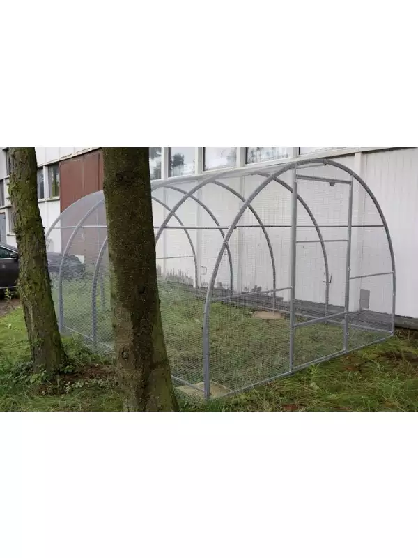 Koterec/voliéra/klietku pre sliepky, králiky šírka 3 metre