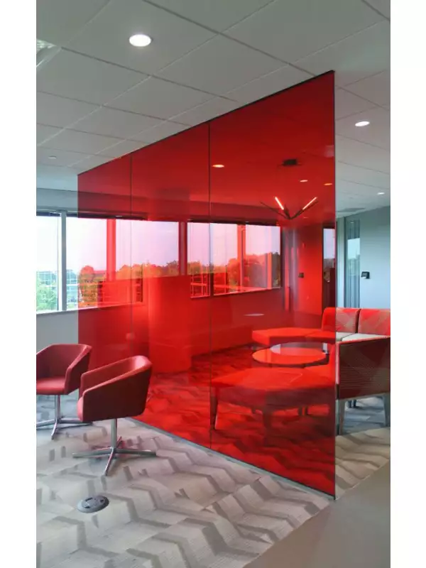IAA-bendheim-red-laminated-glass-partition-3