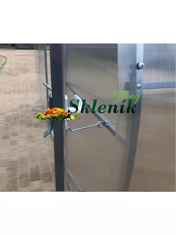 sklenik-pre-letnu-chatu-20x20