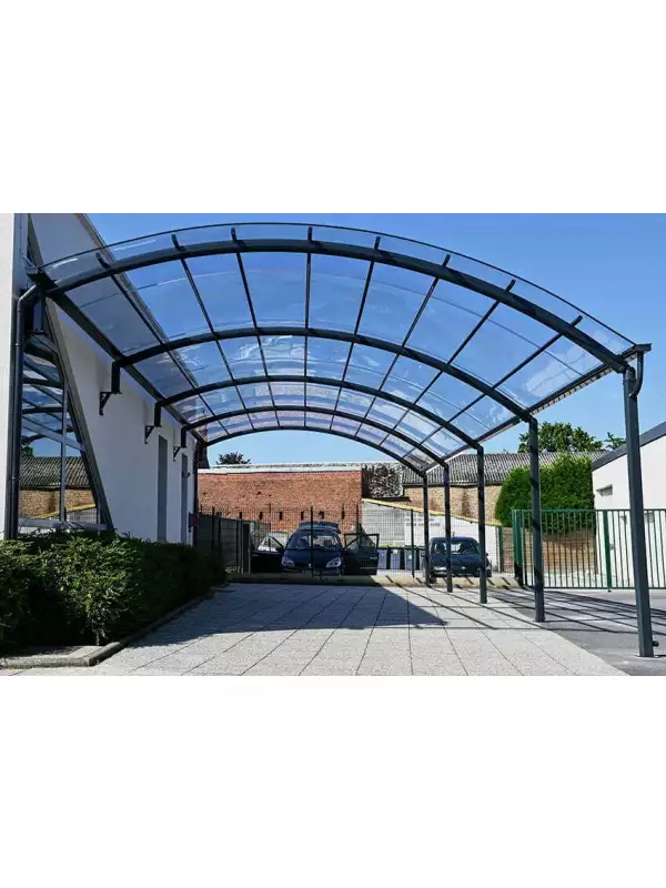monolitický polykarbonát transparentný
